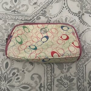 Coach Signature Chelsea Multi C Pink Small Makeup Cosmetic Bag Zip